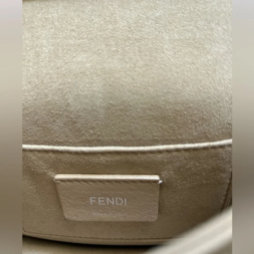 FENDI Vitello Liberty Studded Small Kan I Shoulder Bag Excellent Condition - Picture 10 of 14